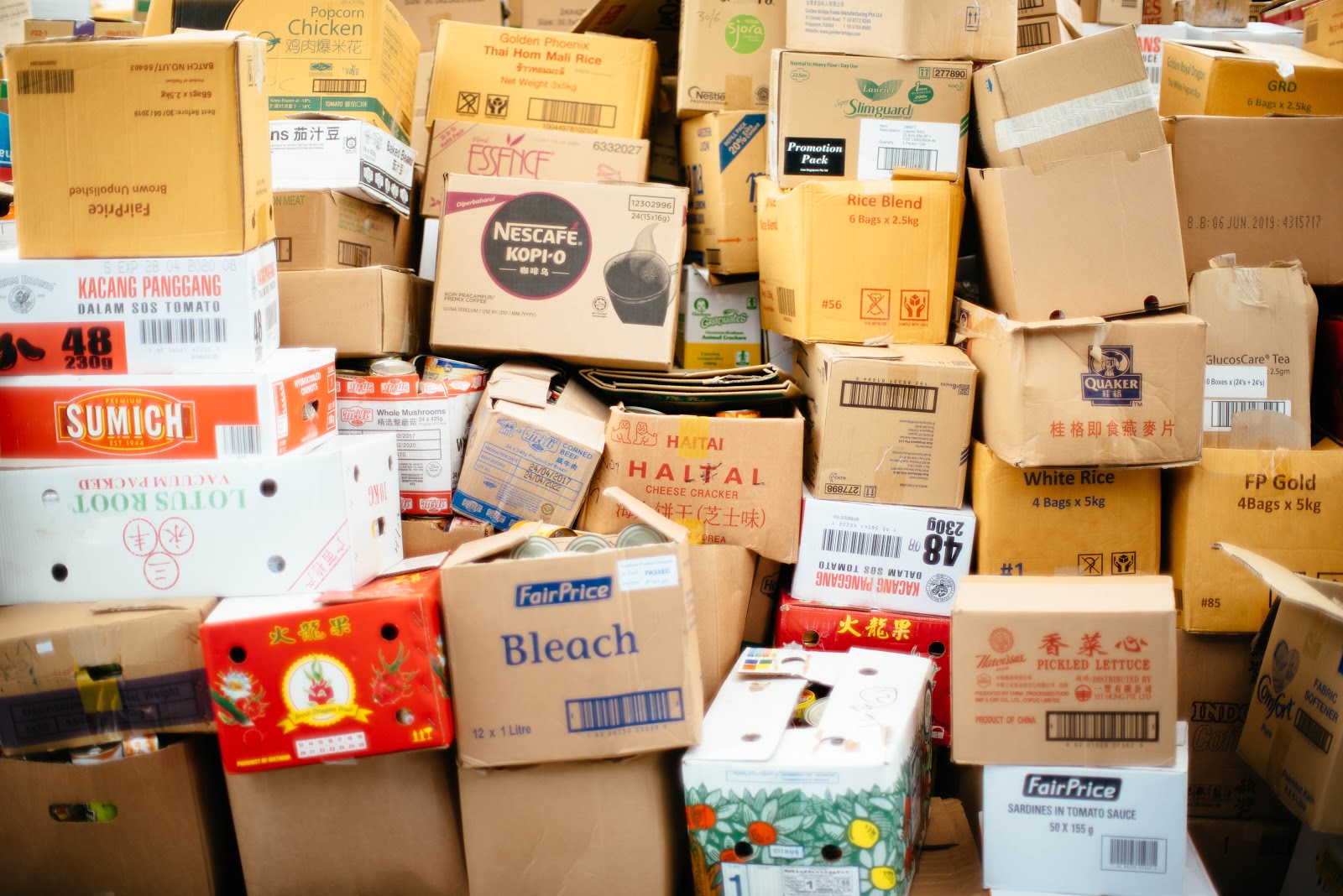 Carton boxes of different brands Carton boxes of different brands